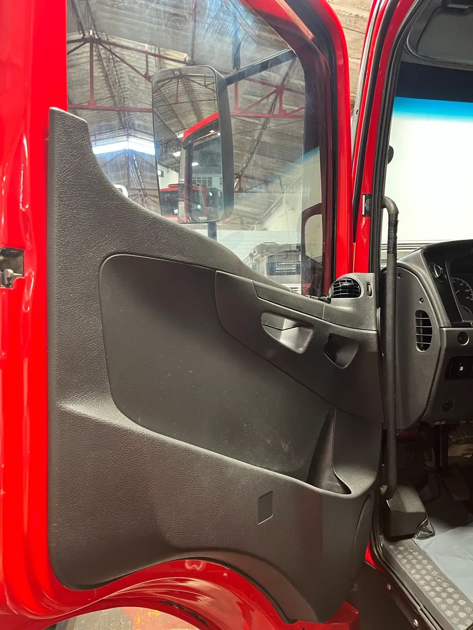 MB ATEGO 2426 ANO - 2018 - Foto 3