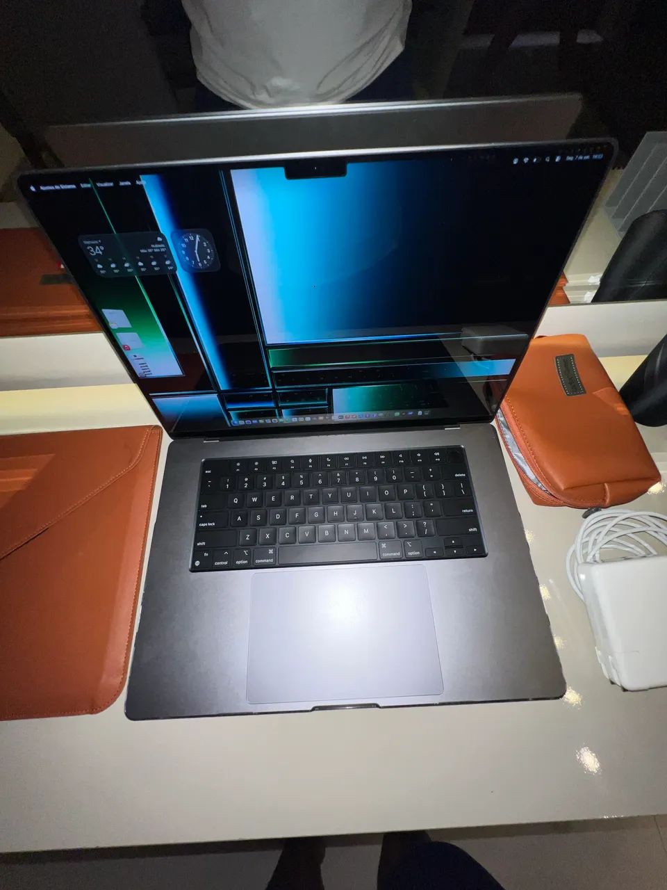MACBOOK PRO 16 M1 Pro impecável com acessórios - Notebooks