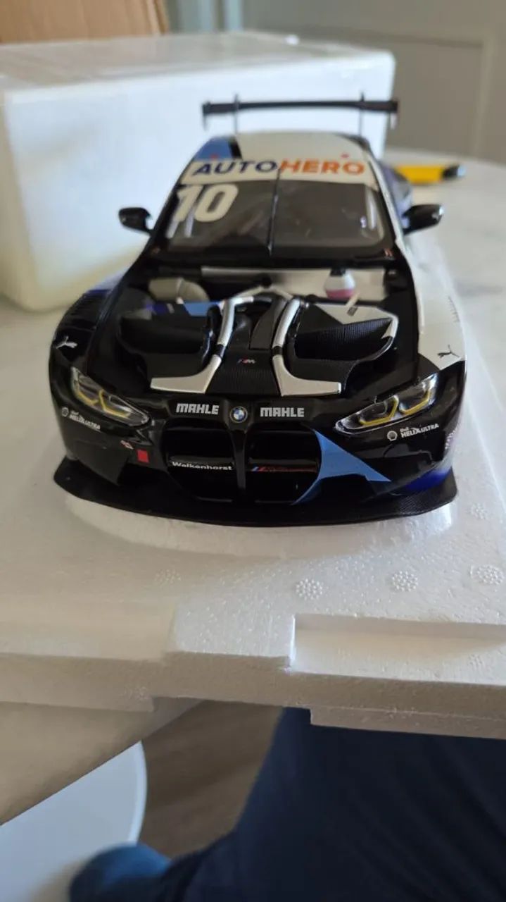 BMW M4 GT3 MINICHAMPS STEBAN MUTH  - Foto 5