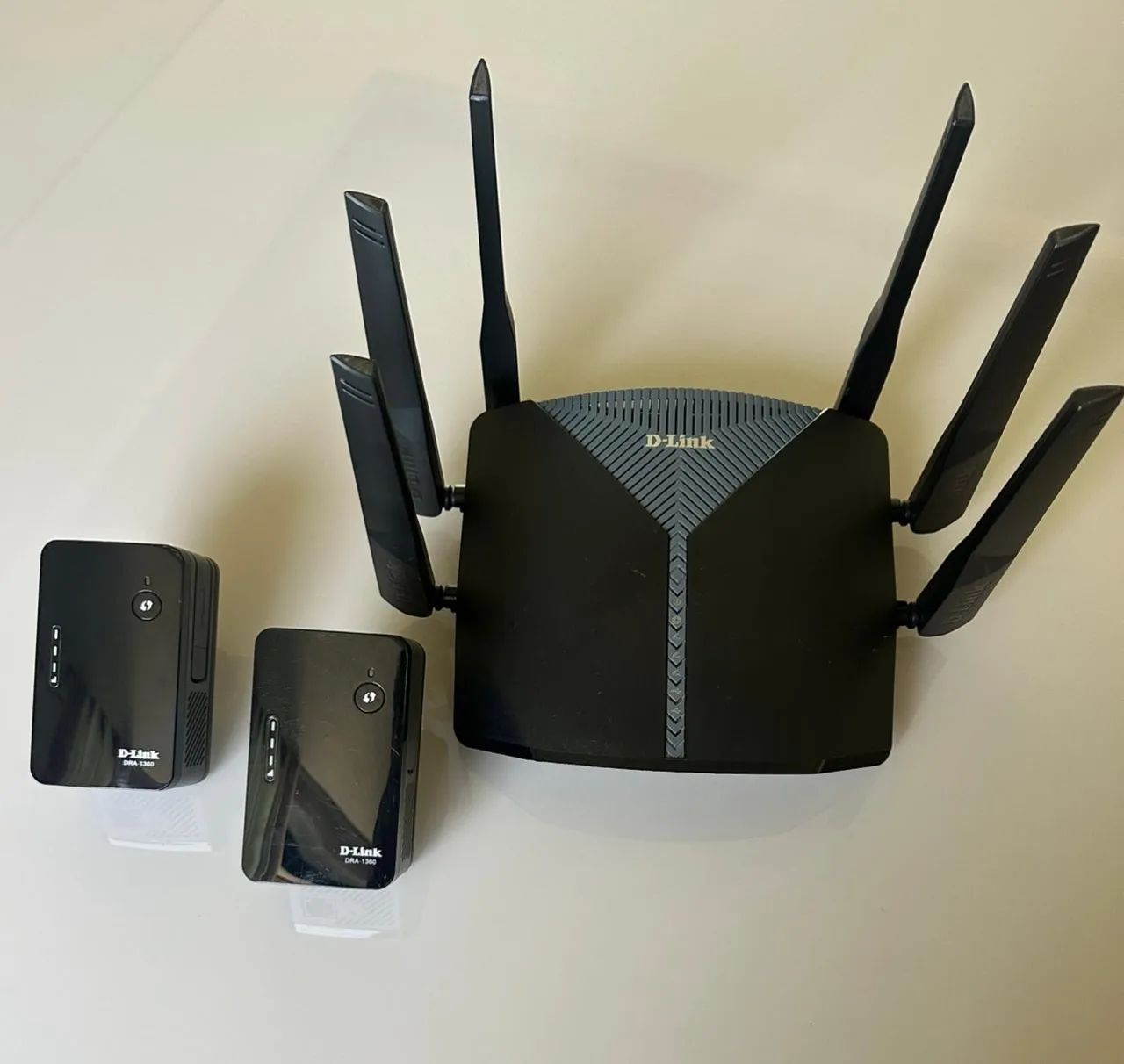 Roteador Mash D-Link DIR 3040 com dois extensões Mash D-link DRA 1360 - Foto 2