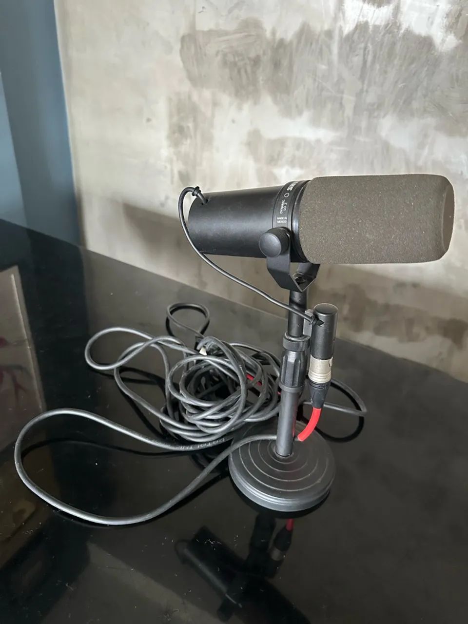 Shure Sm7b Microfone Dinâmico + Base + Cabo + Espuma