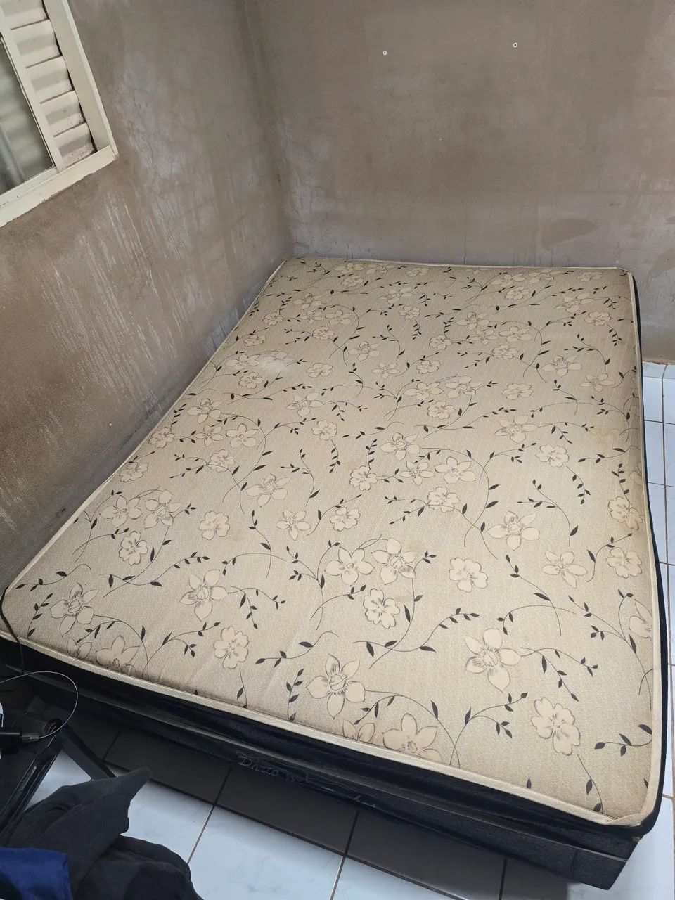 Cama box de casal + colchão de molas ensacadas - R$300 - Foto 2