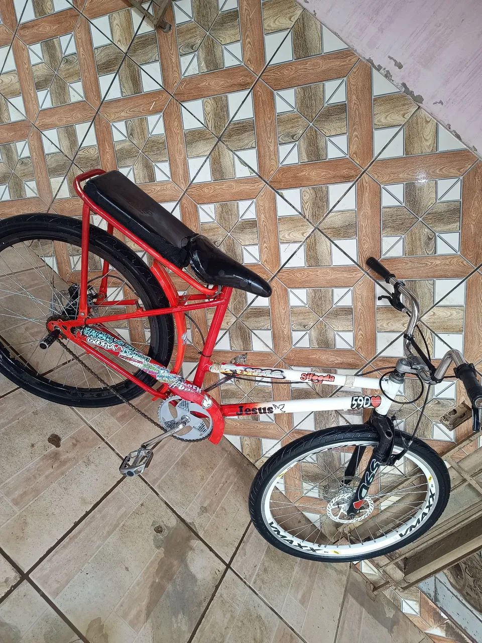 Vendo bicicleta freio a disco só pega e andar  - Foto 5