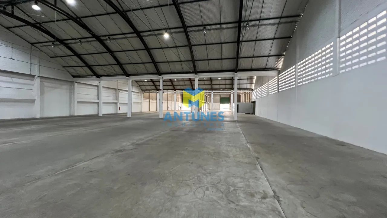 Alugue Galpão Condomínio próximo Aeroporto e Imbiribeira, 2.400m² com Doca - Foto 12