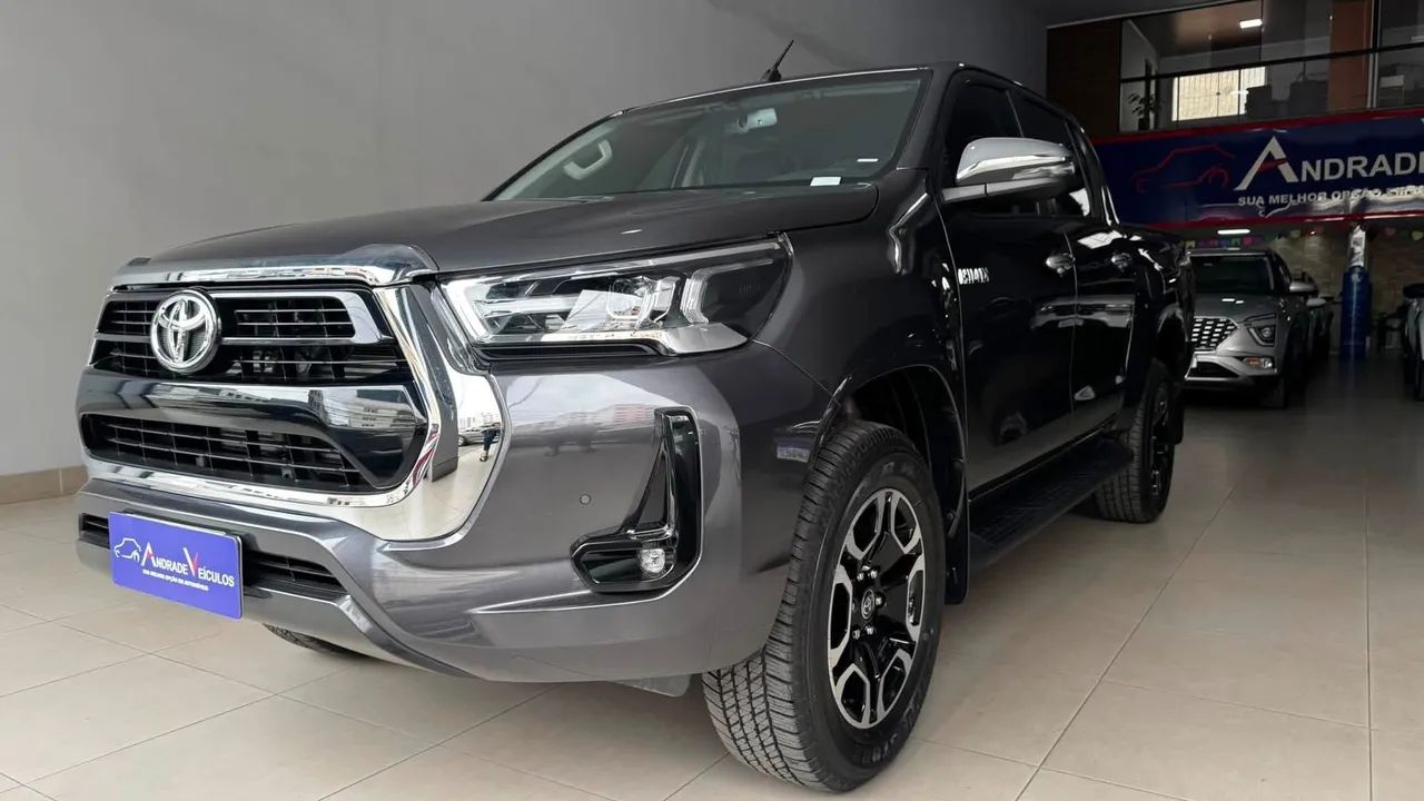Toyota Hilux Hilux CD SRV 4x4 2.8 TDI Diesel Aut. 2026