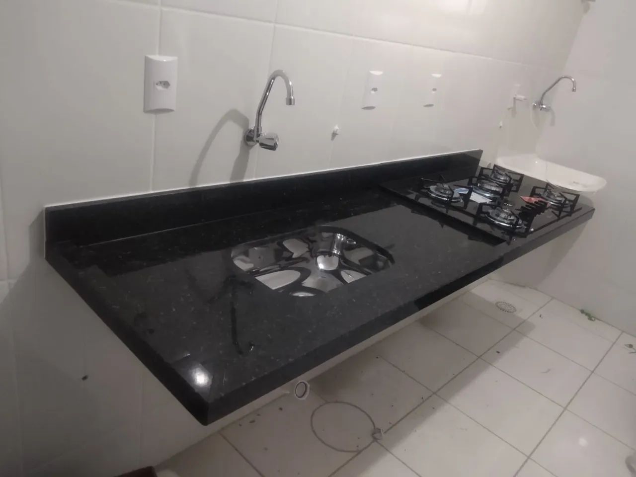 Promoção bancada 2,00x0,60 em verde Ubatuba  - Foto 2