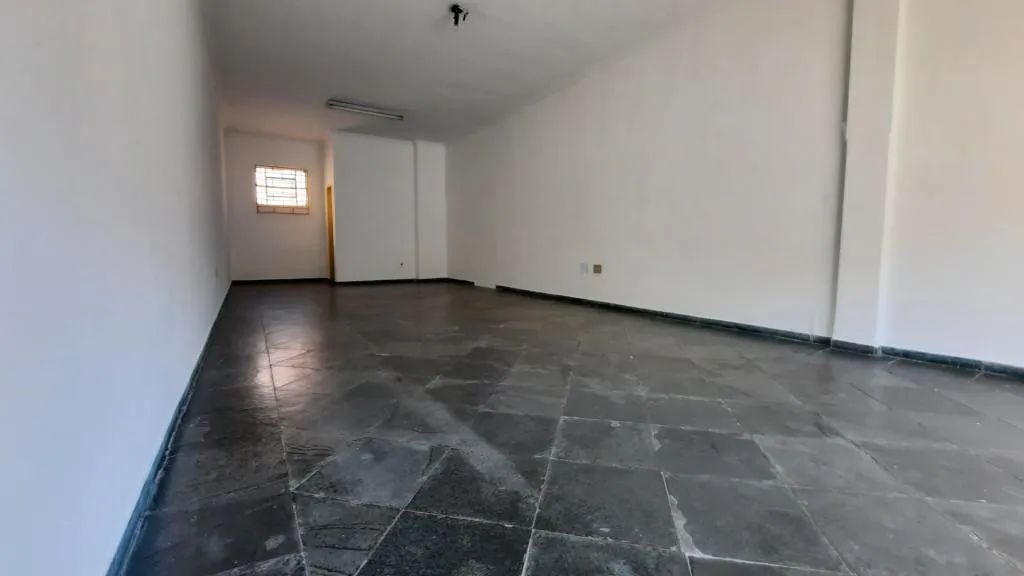 SALA COMERCIAL PARA LOCAÇÃO NA RUA 6 - Foto 5