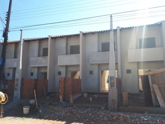 Sobrado Geminado Com 3,40 metros de Abertura no Bairro Morro do Meio - Foto 7