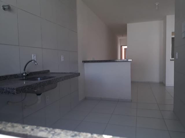 Linda casa com documentação grátis 2 quartos e 2 banheiros em fortaleza - Foto 5