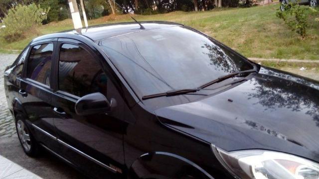 Ford Fiesta Class Sedan 1.6 8v 2° dono - Foto 13