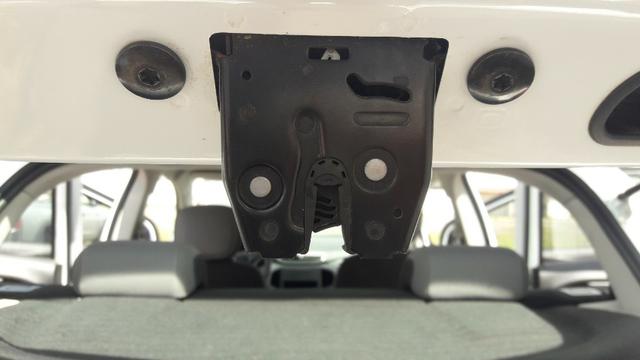 Fechadura da Tampa Traseira Chevrolet Onix Original