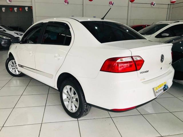 VOYAGE 2014/2014 1.0 MI SELEÇÃO 8V FLEX 4P MANUAL - Foto 5