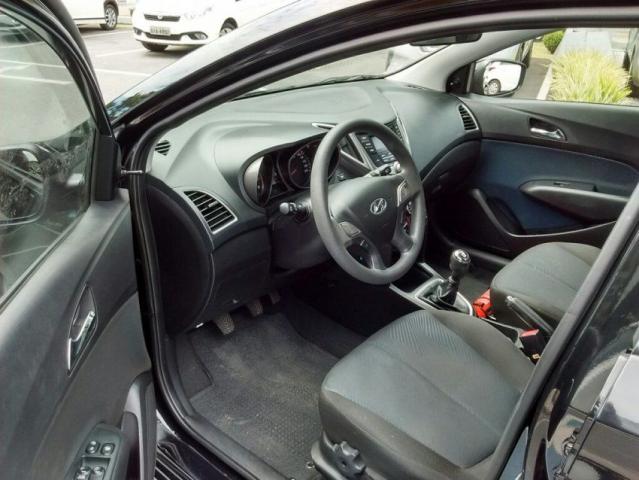 HYUNDAI IMP HB20 COMFORT PLUS 1.6 16V FLEX Preto 2015/2015 - Foto 5