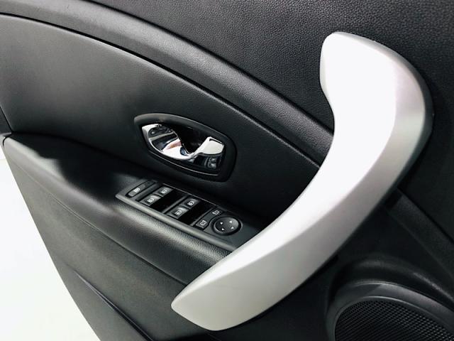 FLUENCE 2012/2013 2.0 DYNAMIQUE 16V FLEX 4P AUTOMÁTICO - Foto 14