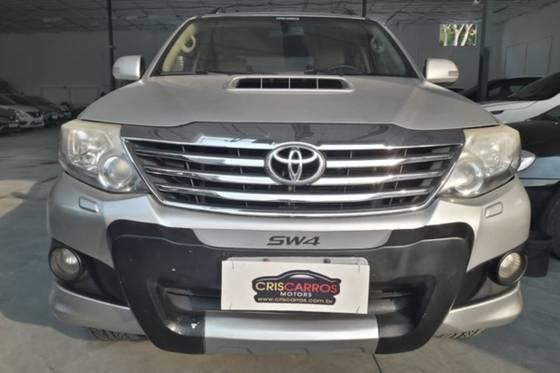 HILUX SW4 2012/2012 3.0 SRV 4X4 7 LUGARES 16V TURBO INTERCOOLER DIESEL 4P AUTOMÁTICO