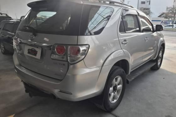 HILUX SW4 2012/2012 3.0 SRV 4X4 7 LUGARES 16V TURBO INTERCOOLER DIESEL 4P AUTOMÁTICO - Foto 3
