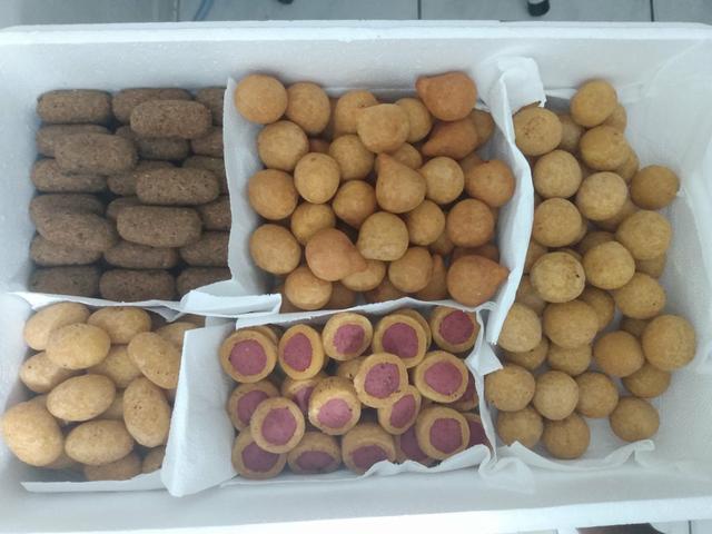 Aceitam-se encomendas de salgadinhos para festas A partir de 25 reais - Foto 2