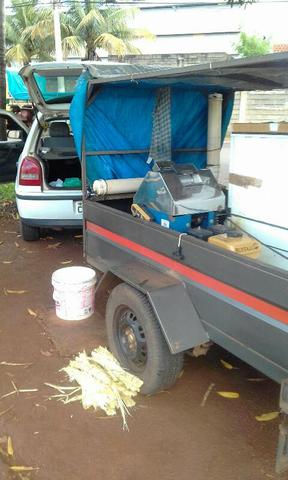 Carretinha,freezer e garapeira