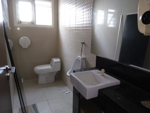 Imóvel Comercial - a 50 m. da Caixa Econômica Federal - Foto 9