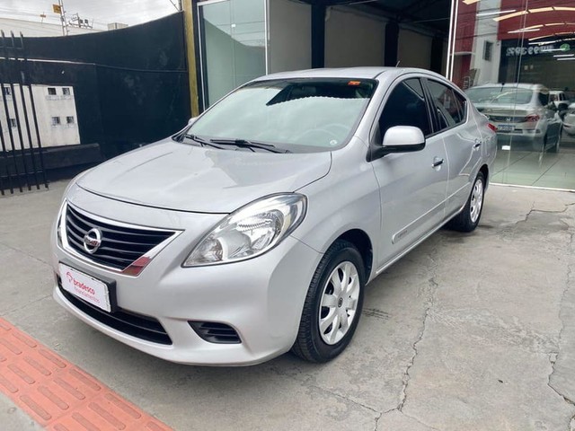 NISSAN VERSA 16SV FLEX 2014