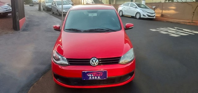 VOLKSWAGEN FOX TREND 1.0 VERMELHO
