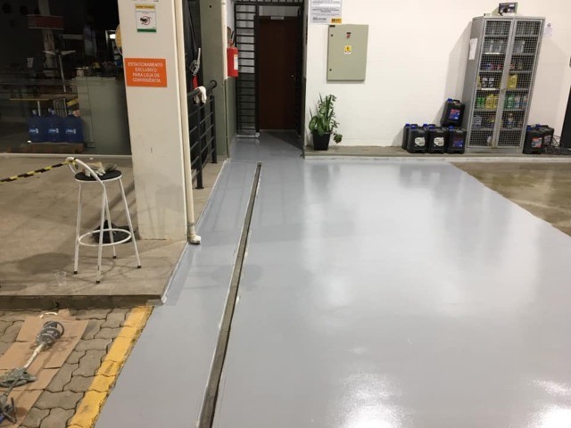 Cinza Claro Tinta Industrial Alta Espessura Monocomponente GL 3,6L