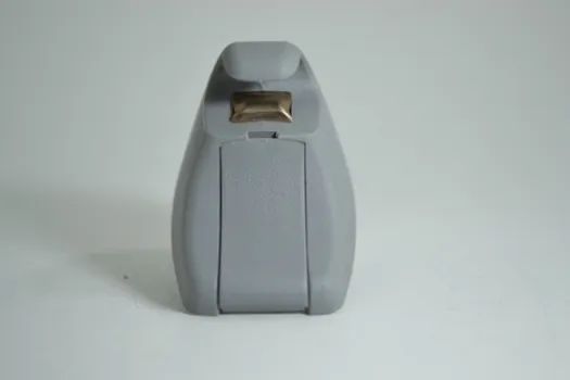 Presilha Suporte Quebra Sol Bmw 550 2010 2011 Original - Foto 3