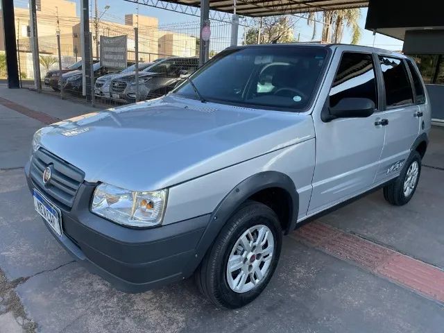 FIAT Uno Mille Economy Way 1.0 Fire 4p. Prata 2010 - Campo Grande