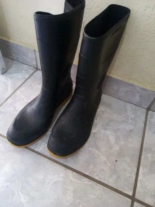 Bota PVC borracha, marca Pega Forte, cano médio, TAM:41 - Foto 4