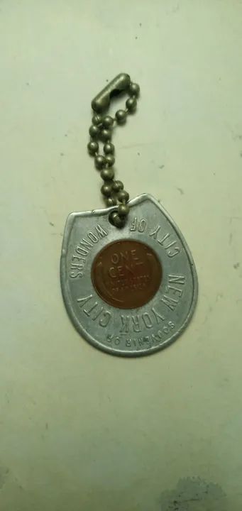 Chaveiro  half moeda lua shell