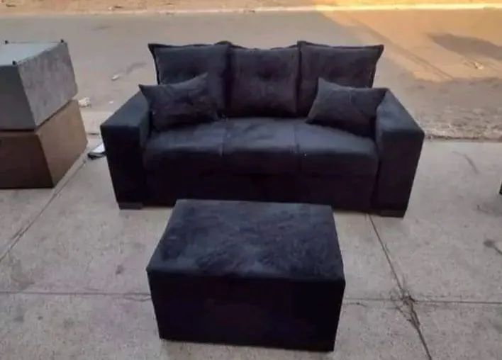 Kit sofá e puffs  - Foto 2