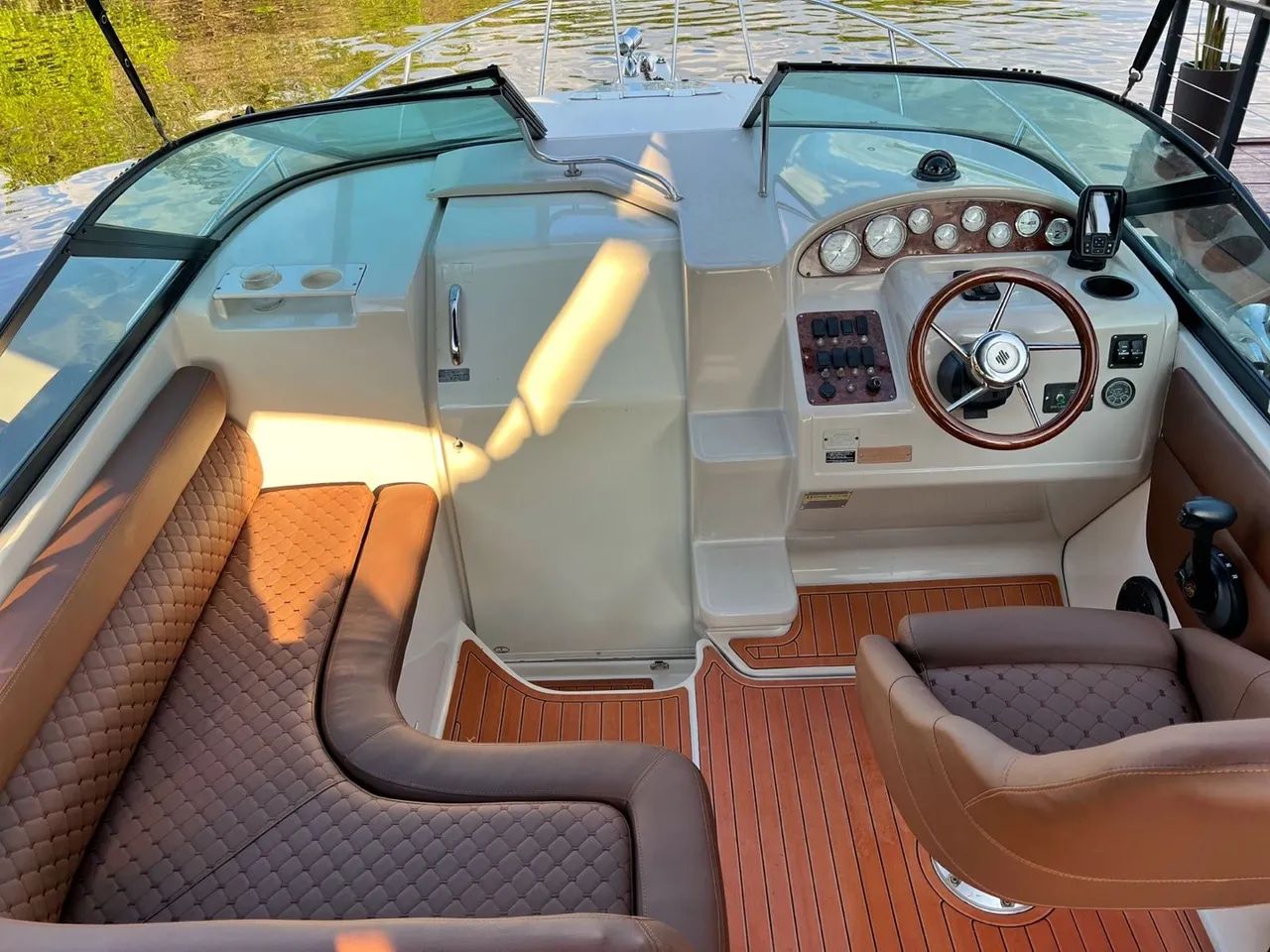 Lancha REGAL comodore 262  - Foto 4