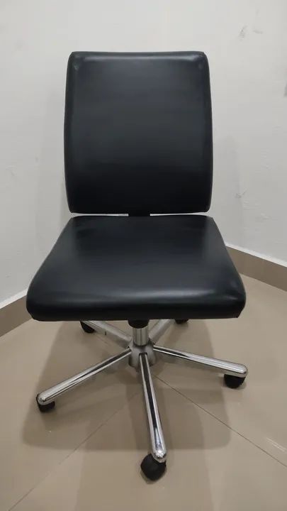 Cadeira de escritório R$130,00 - Foto 5