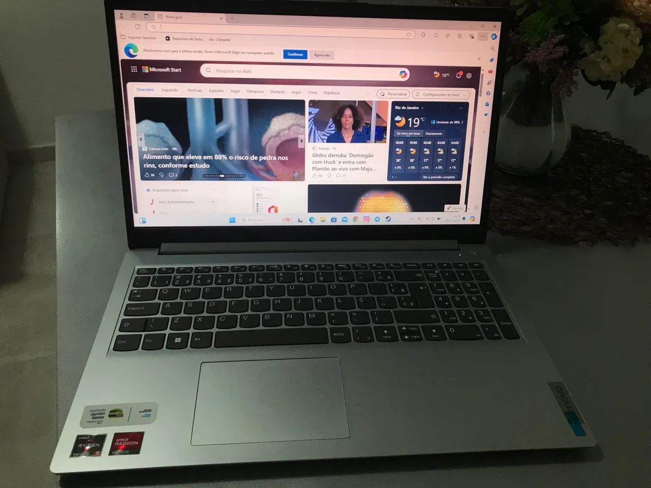 Notebooks Lenovo Ryzen 5, 8gb Ram, 256 SSD. - Foto 2