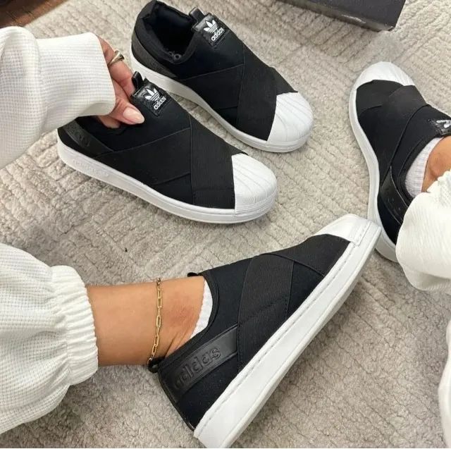 Tênis Adidas Slip On - Foto 2