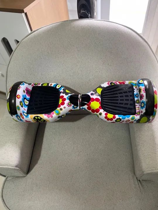 Vendo Hoverboard com Bluetooth e Case - Foto 2