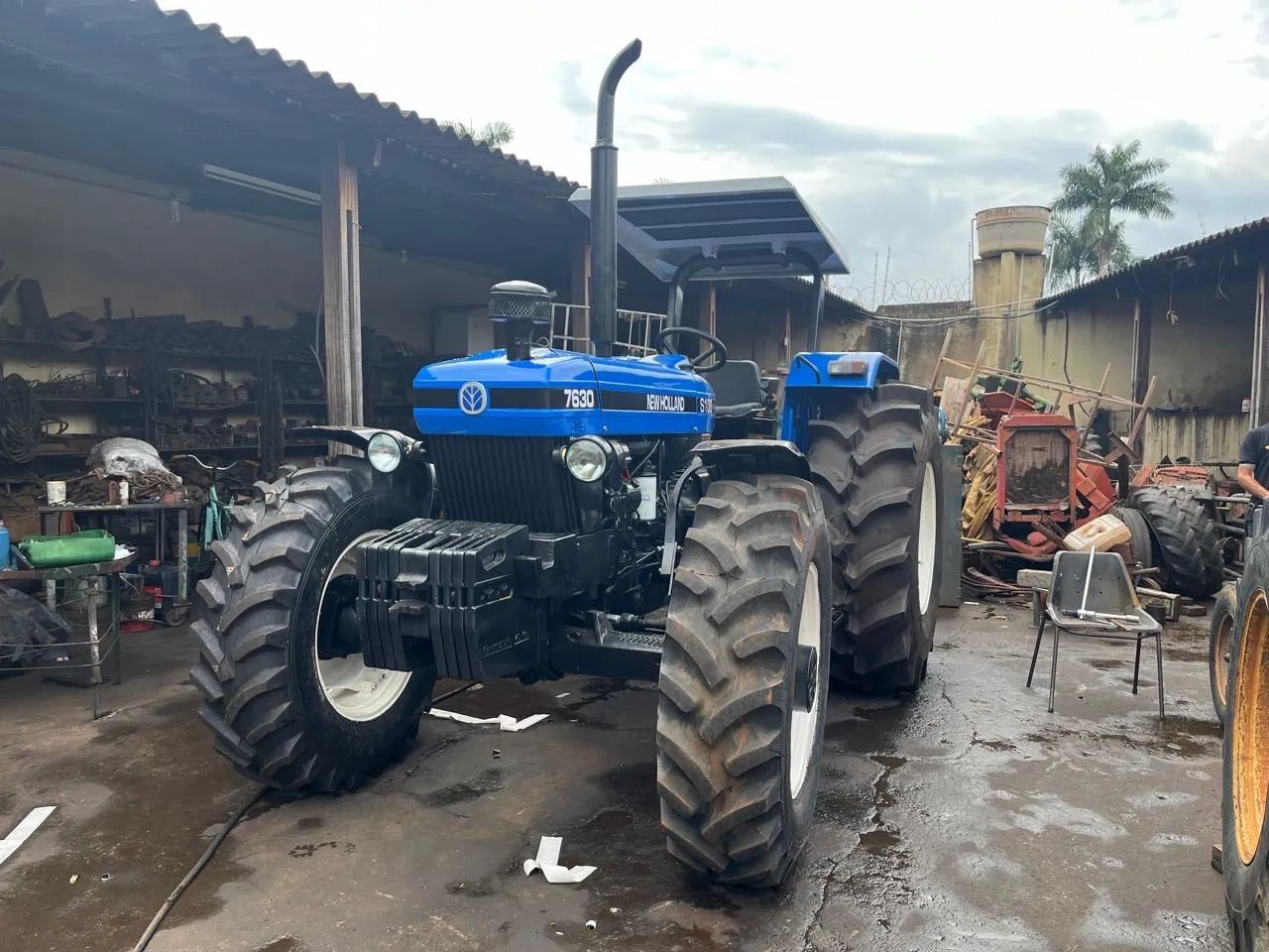Trator New Holland 7630 - Usado. Extremamente Novo! - Foto 2