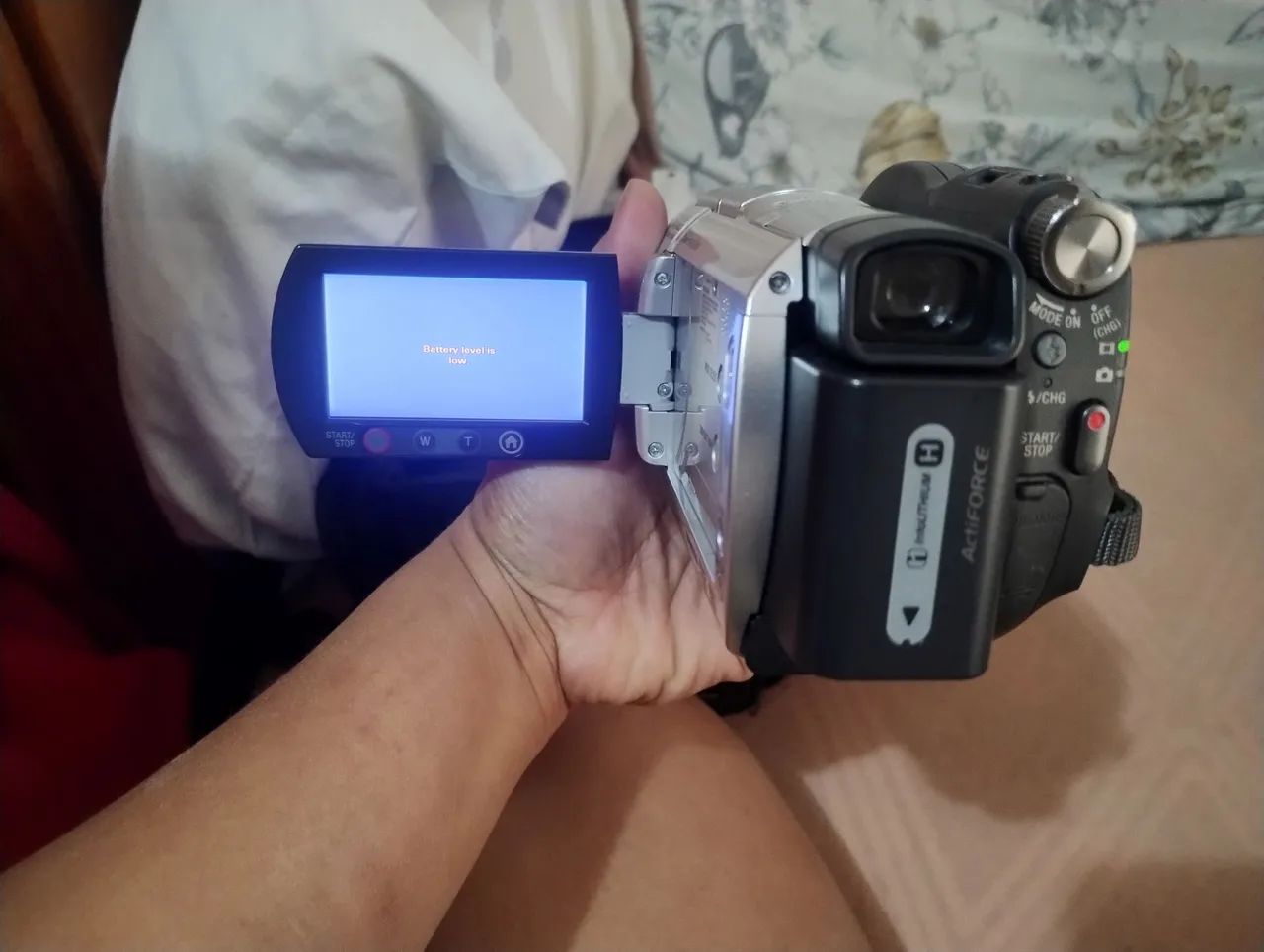 Filmadora Sony Handycam DCR-DVD608 - Foto 2