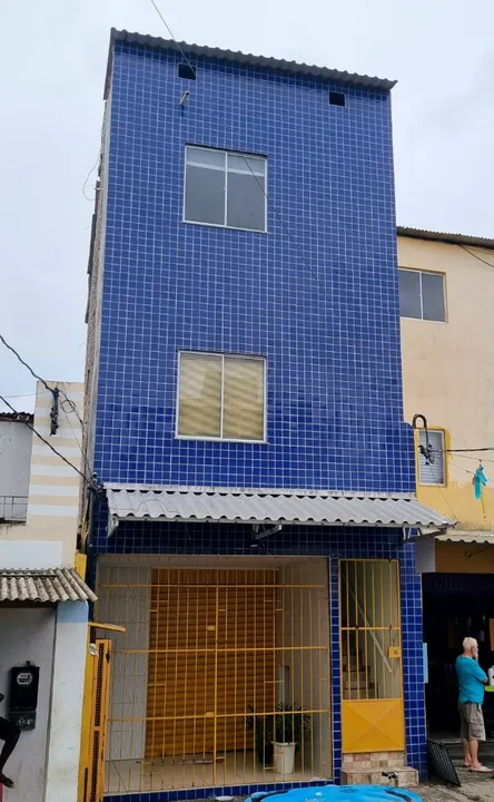 Aluga-se Salas Comerciais FRENTE DA PRAÇA
