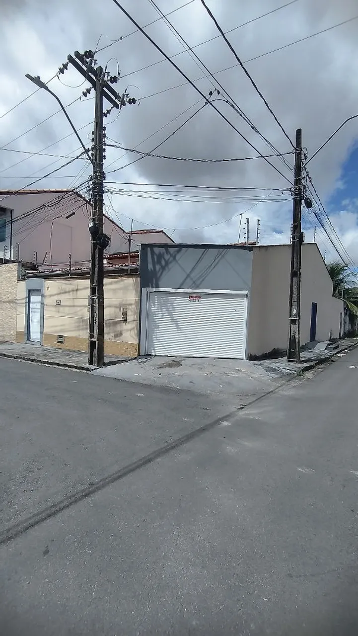 Casa de esquina com 3 Quartos e Suíte - Planalto Anil III - Próx. Terminal Cohab