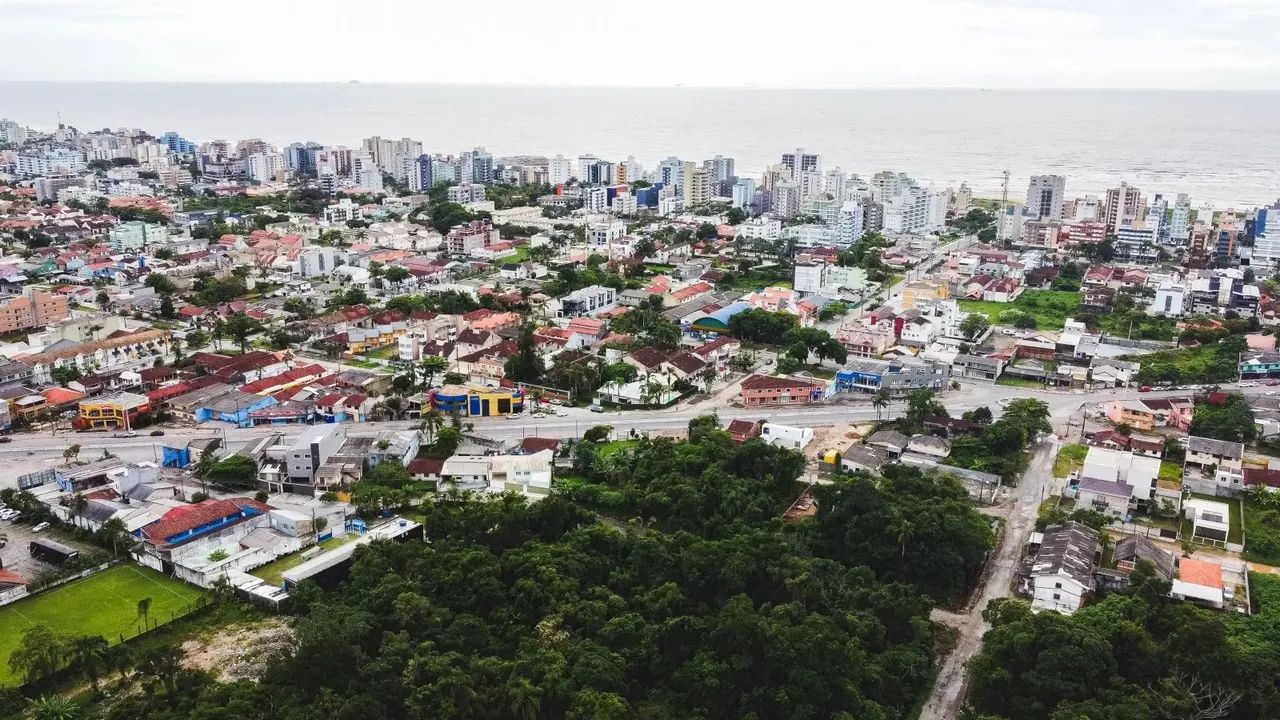 Lote/Terreno para venda com 1295 metros quadrados em Caioba - Matinhos - Paraná - Foto 3