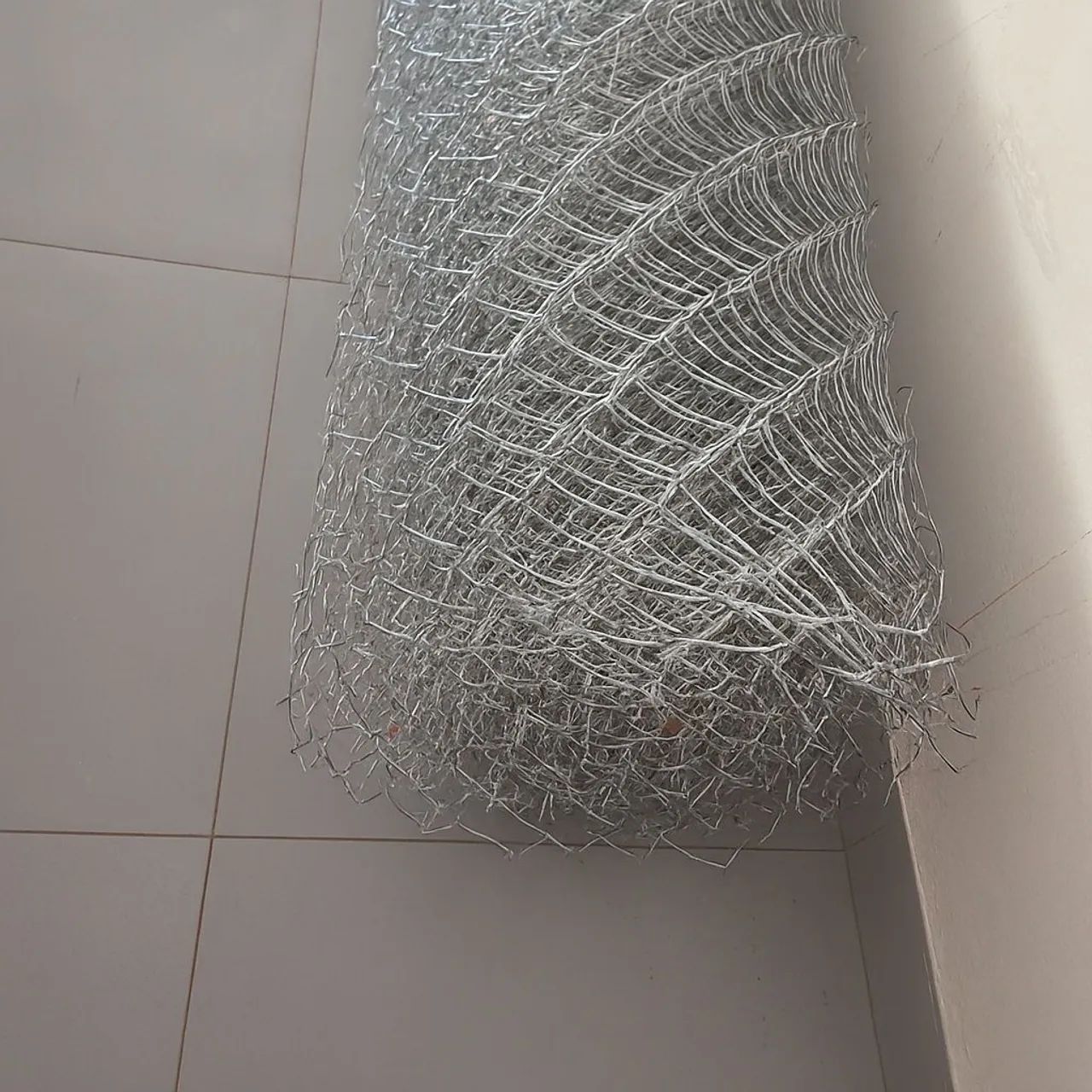 Rolo de tela de aço galvanizado 25m x 1.90  - Foto 3