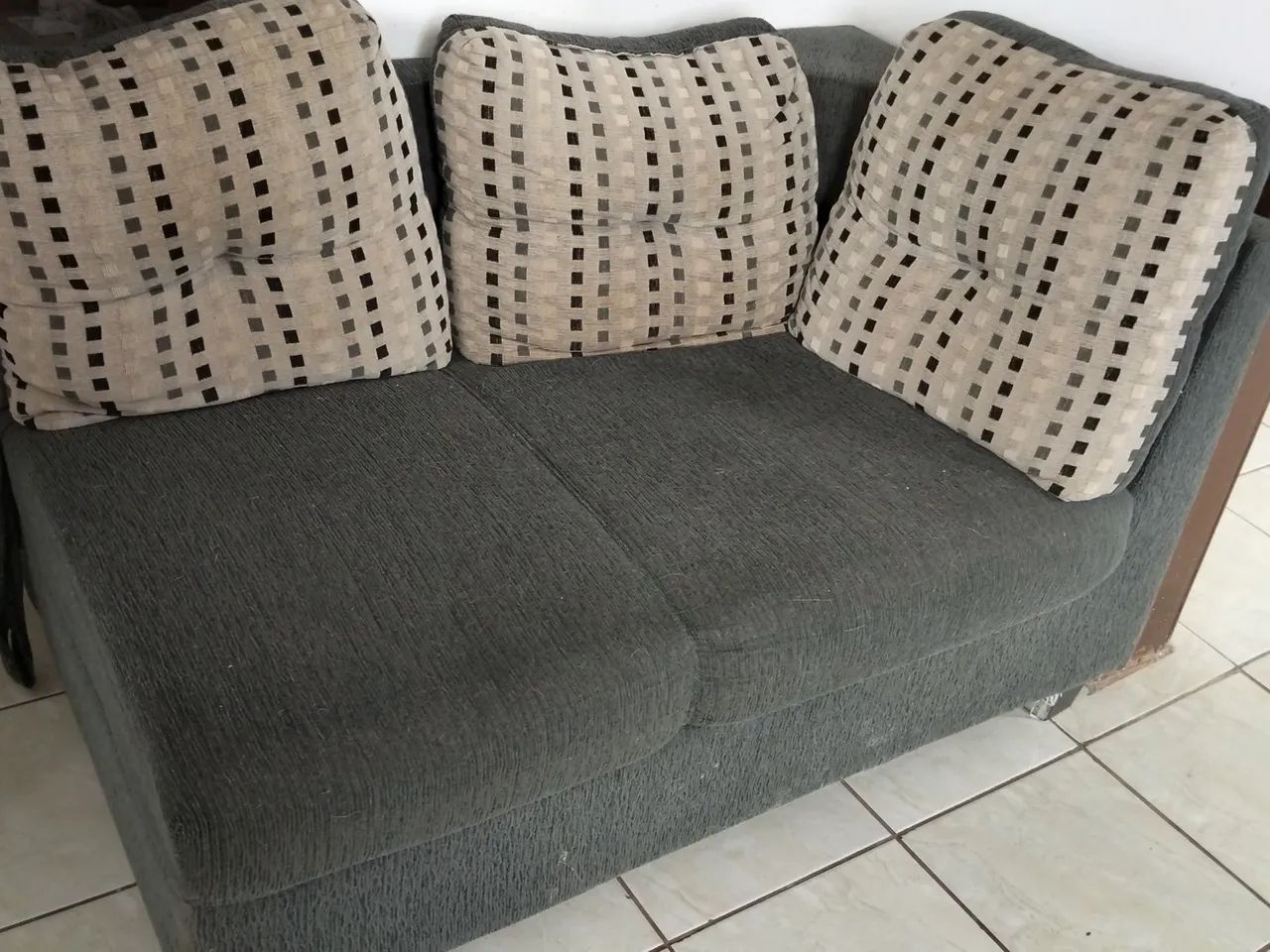 Corner Sofa - 5 Seats.64962177868929120