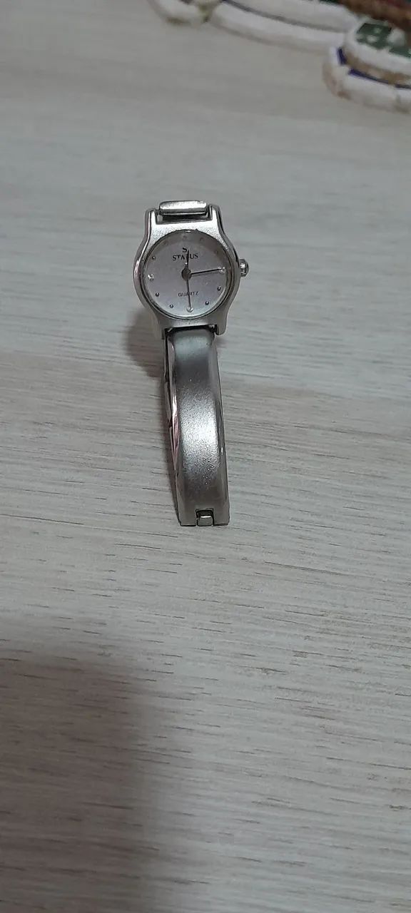 Relógio feminino Status quartz 