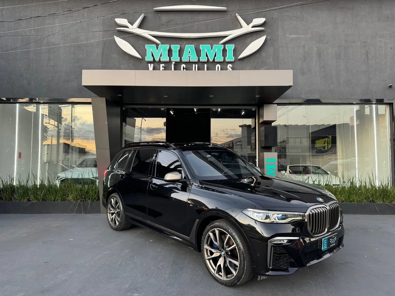 BMW X7 4.4 V8 GASOLINA M SPORT XDRIVE50I STEPTRONIC 2020