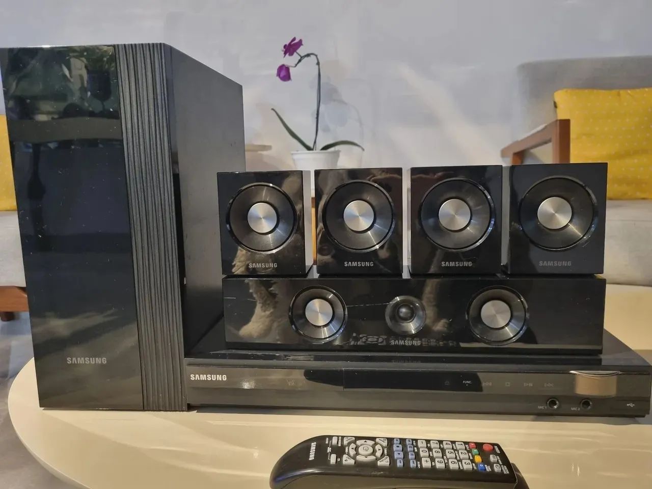 Home Theater Samsung - super potente 1000W RMS , completo com cabo óptico digital  - Foto 3