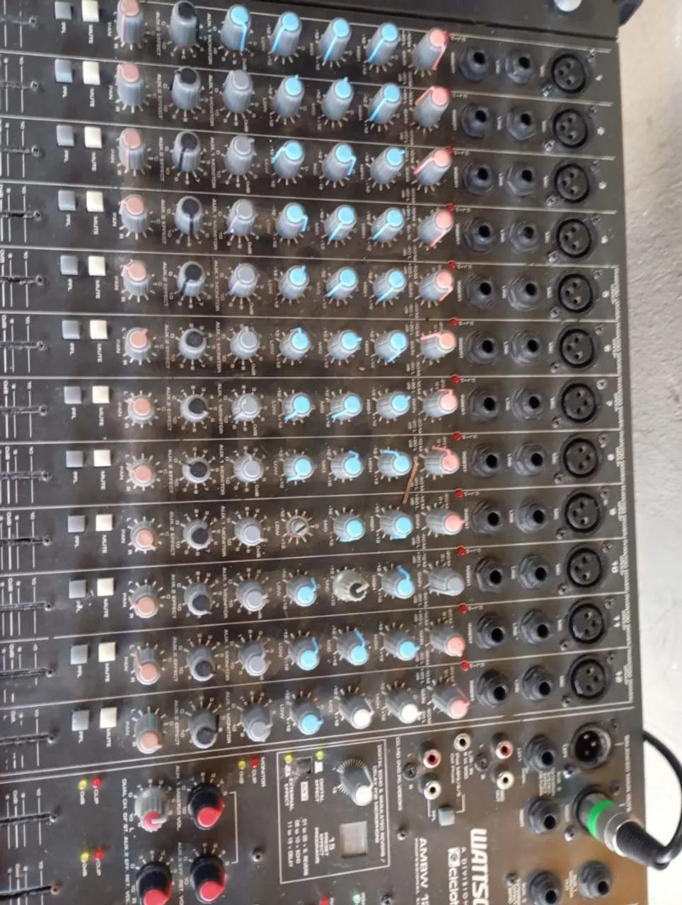 Mesa de Som 12 Canais Watson AMBW 12 e Amplificador 