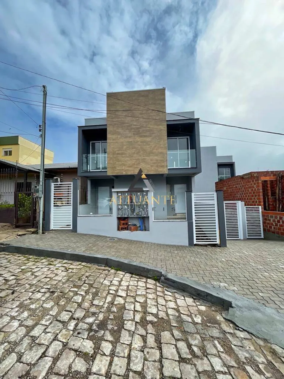Sobrados Triplex no bairro Jardim Eldorado