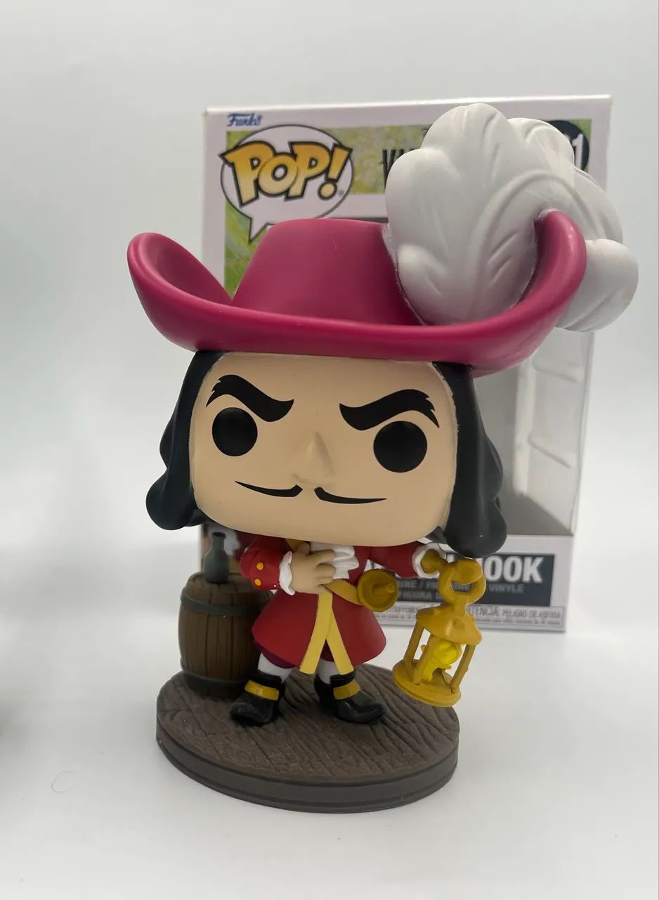 Funko capitão gancho - edição vilões Disney  - Foto 2