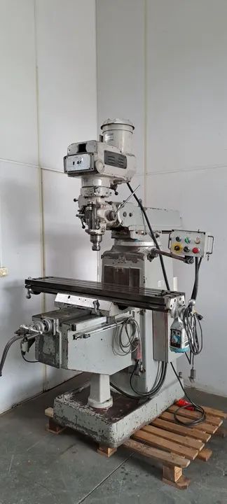 Fresadora ferr. c/ inversor ISO40 Finetech